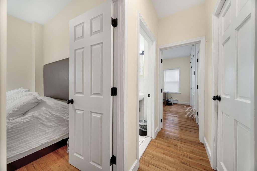 Newly Renovated 2Br1Ba Apt At The Boston City ภายนอก รูปภาพ